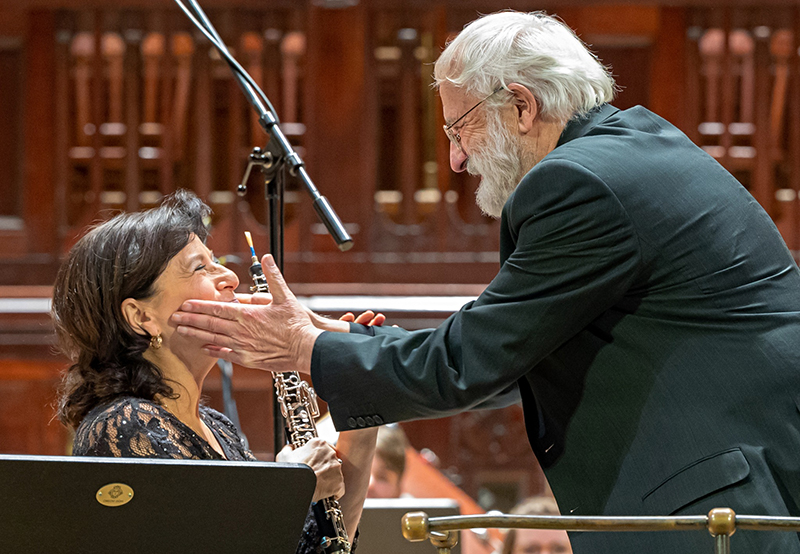 Symfonický orchestr hl. m. Prahy FOK: Brahms / Krček / Rachmaninov 25. ledna 2023 – Liběna Séquardtová a Jaroslav Krček (foto Petr Dyrc)