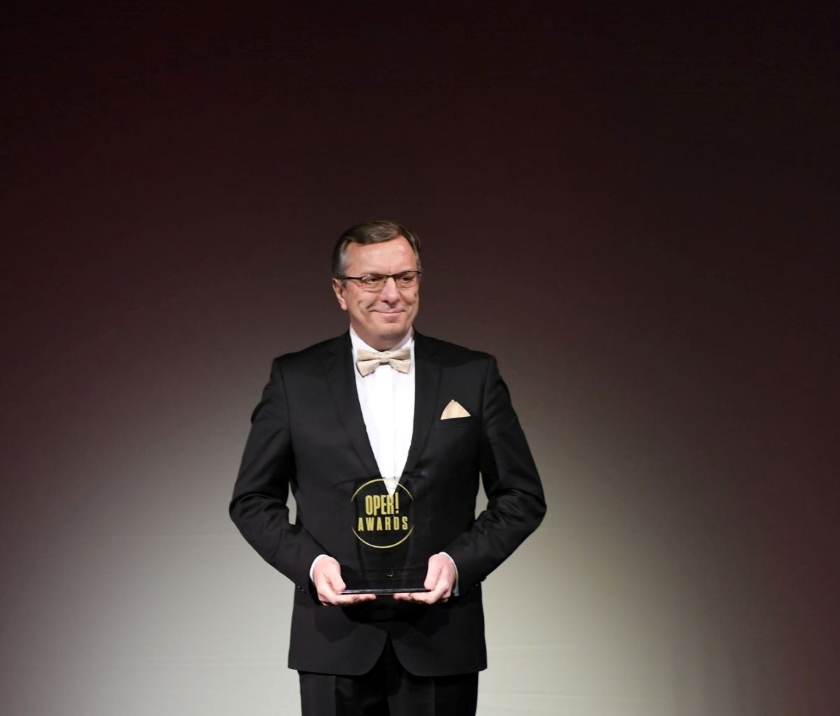 OPER! AWARDS 2023 – Generální ředitel Slovenské filharmonie Marián Turner, 27. února 2023, Dortmund (zdroj Oper Magazin)
