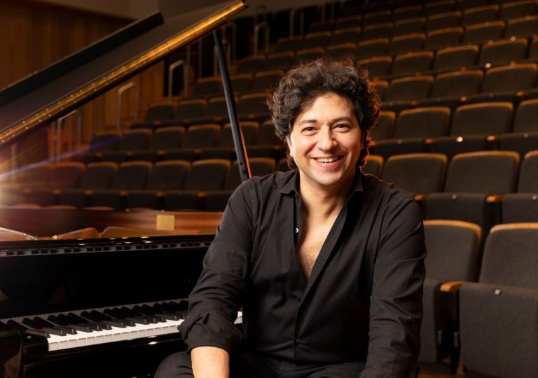 Sergio Tiempo (zdroj Queensland Symphony Orchestra, foto Stephanie Do Rozario)