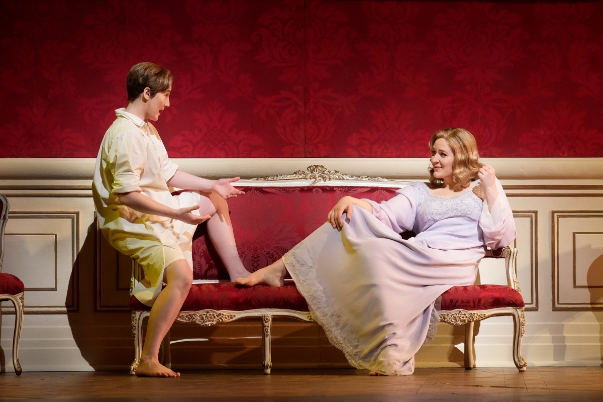 Richard Strauss: Der Rosenkavalier – Samantha Hankey, Lise Davidsen (zdroj Metropolitní opera New York, foto Ken Howard)