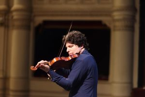 Augustin Hadelich (zdroj Augustin Hadelich)
