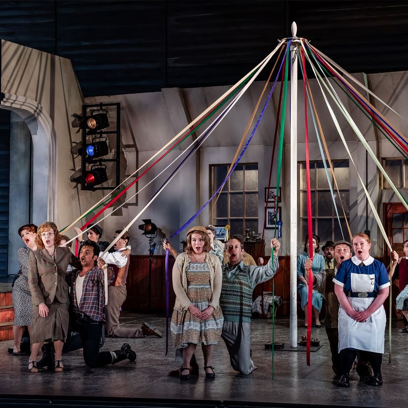 Bedřich Smetana: Prodaná nevěsta – derniéra 23. července 2023, Garsington Opera (zdroj Garsington Opera)