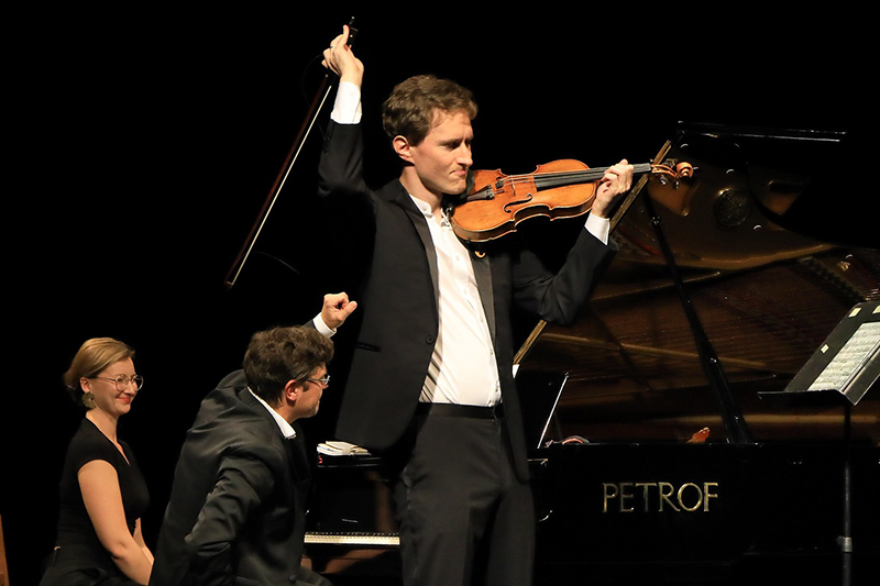 Festival Krumlov, 25. července 2023, Městské divadlo Český Krumlov – Miroslav Sekera a Josef Špaček (zdroj Festival Krumlov)