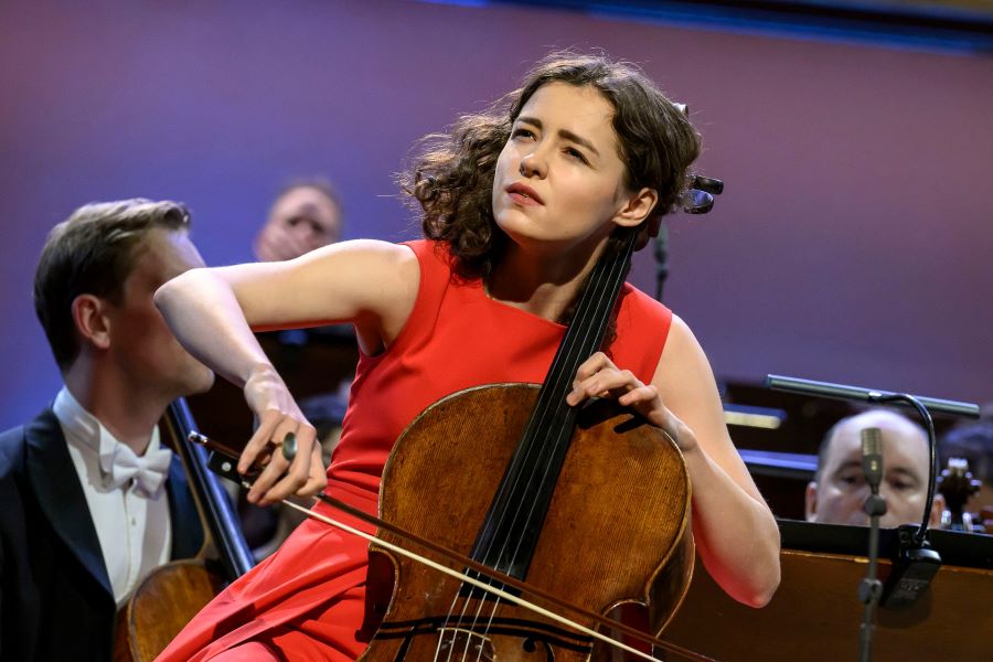 Zahajovací koncert Dvořákovy Prahy 2023: Anastasia Kobekina, 7. září 2023, Rudolfinum (zdroj Dvořákova Praha, foto Petra Hajská)