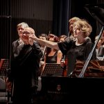 Moravský podzim – Zahajovací koncert. 1. října 2023, Janáčkovo divadlo – Dennis Russell Davies, Polina Osetinskaja a Filharmonie Brno (foto Marek Olbrzymek)