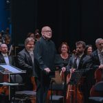 Příběhy starého Španělska: Dennis Russell Davies, Filharmonie Brno, 7. prosince 2023, Janáčkovo divadlo, Brno (zdroj Filharmonie Brno, foto Dag Markl)