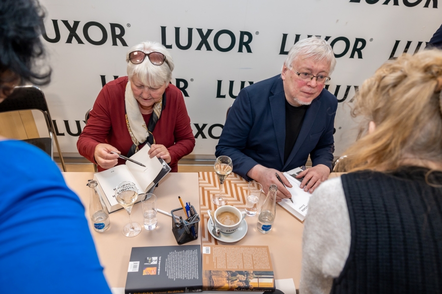 Milena Štráfeldová, Pavel Kosatík, 11. dubna 2024, Palác knih Luxor, Praha (zdroj Pavel Kosatík)