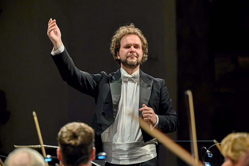 Symfonický orchestr hl. m. Prahy FOK: Dvořák – Lužanská mše, 7. května 2024, Kostel sv. Šimona a Judy – Tomáš Brauner (foto Petr Dyrc)