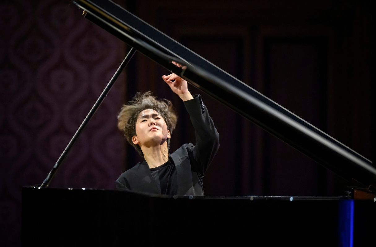 Seong-Jin Cho, 24. května 2024, Pražské jaro, Rudolfinum, Praha (zdroj Pražské jaro, foto Petra Hajská)