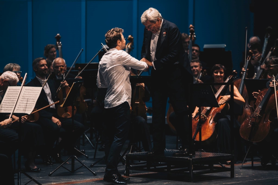 Alexander Sitkovetsky, Michael Schønwandt, sál Janáčkova divadla, Brno (zdroj Filharmonie Brno)