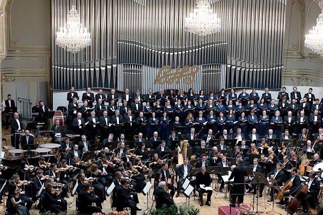 Záverečný koncert - James Conlon, Slovenská filharmónia, Slovenský filharmonický zbor, Bratislavský chlapčenský zbor - BHS 4.12.2016 (foto @ Jan. F. Lukáš)