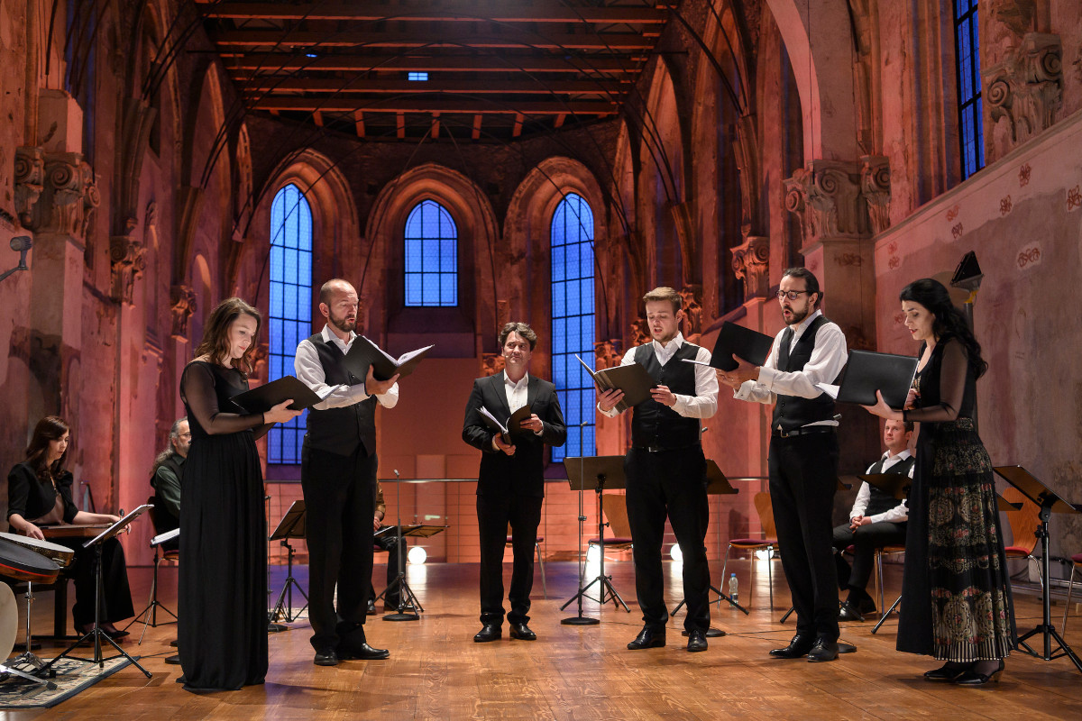 Barbora Kabátková, Jaromír Nosek, Saša Rašilov, Ondřej Holub, Vojtěch Semerád, Hana Blažíková - Capella Mariana - Pražské jaro 2021 (foto Pražské jaro)