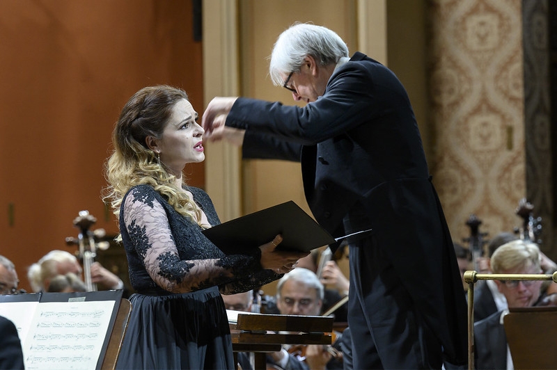 Mezinárodní hudební festival Pražské jaro – Česká filharmonie & Petr Altrichter, 26. května 2022 – Eva Hornyáková (foto Petra Hajská)