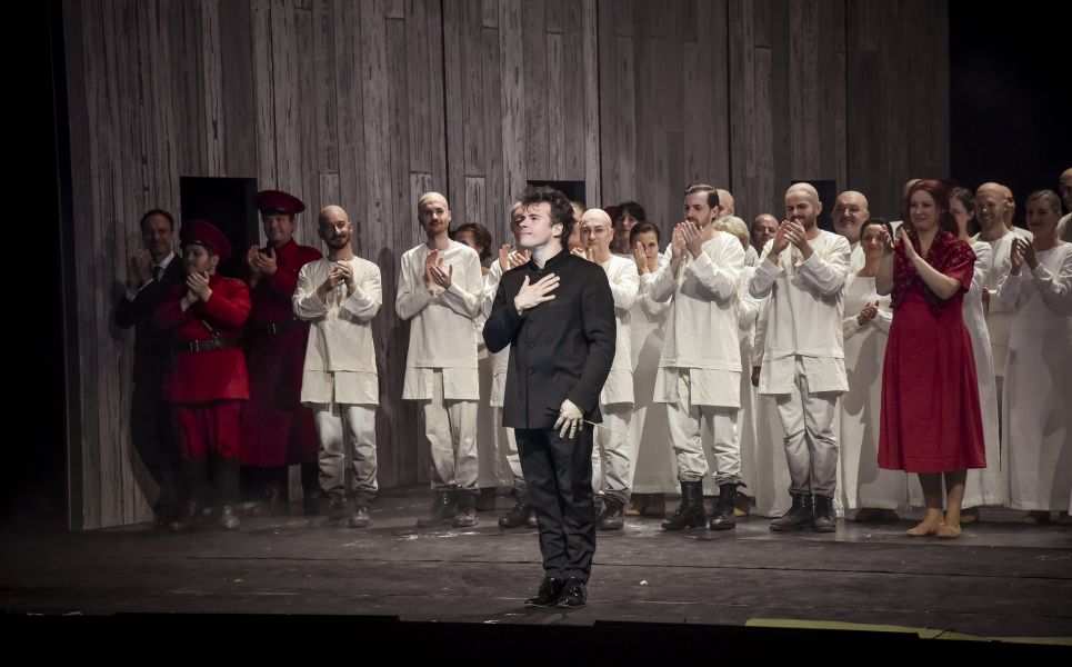 Leoš Janáček: Z mrtvého domu/Glagolská mše – Jakub Hrůša, Janáčkova opera, 2. listopadu 2022 (foto Marek Olbrzymek)