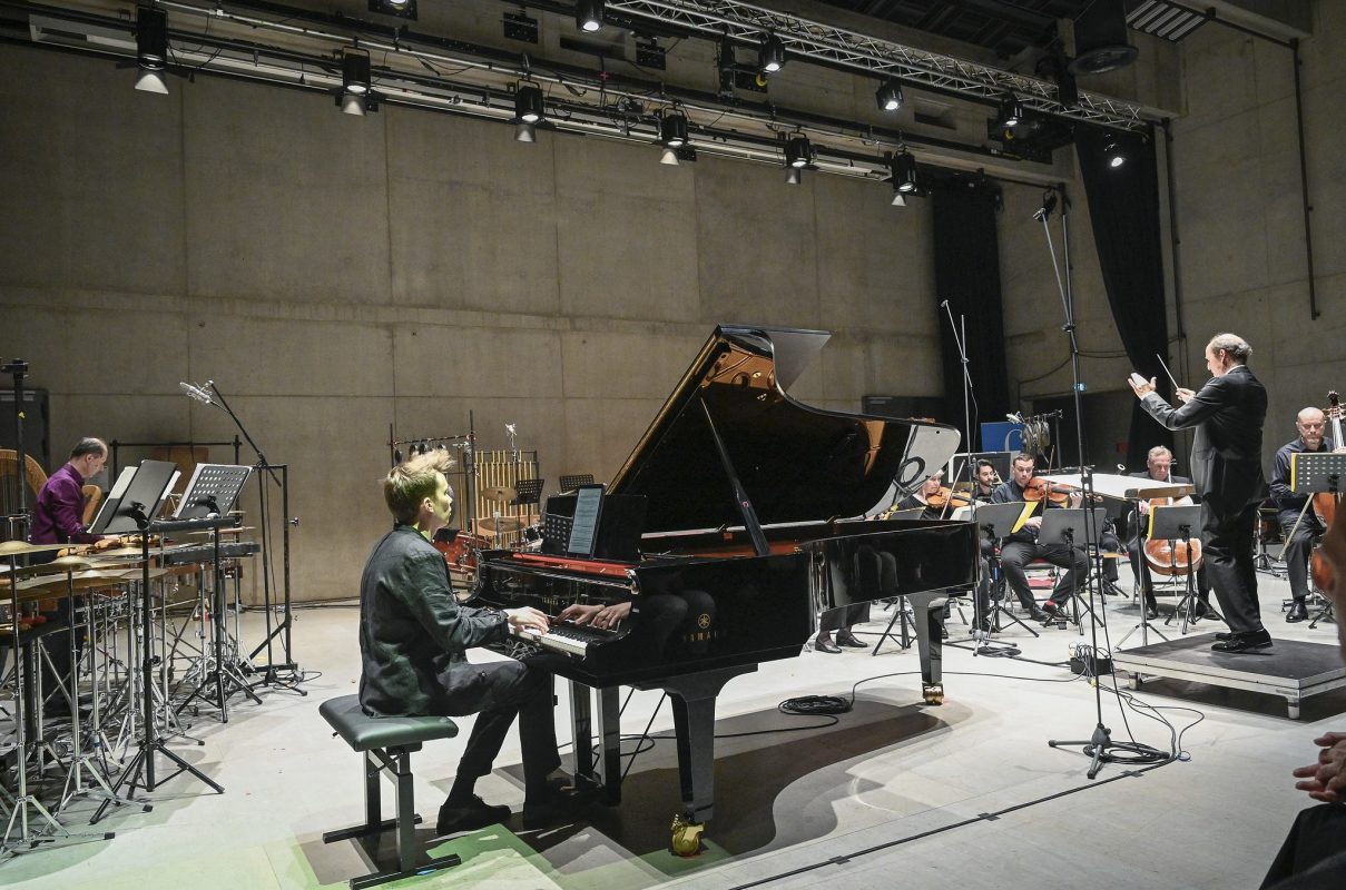 Pražské jaro: Klangforum Wien I., 26. května 2023 – Joonas Ahonen, Peter Rundel, Klangforum Wien (foto Ivan Malý)