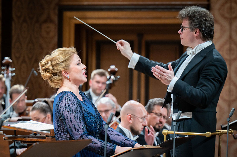 Pražské jaro: Slavnostní Libuše, 28. května 2024, Rudolfinum, Dvořákova síň – Kateřina Kněžíková a Jakub Hrůša (foto Ivan Malý)
