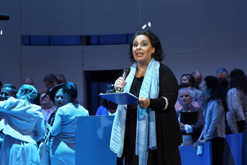 Jacques Offenbach: Orfeus v podsvětí, Národní divadlo, 6. července 2017 – Lenka Šmídová (Veřejné mínění) (foto: Hana Smejkalová)
