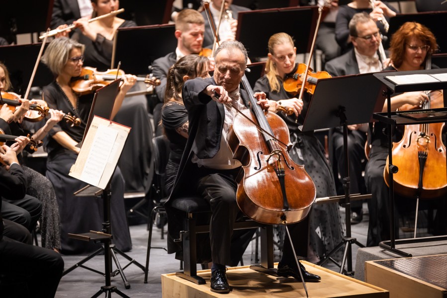 Janáčkova filharmonie Ostrava: Vánoční koncert – Raphael Wallfisch, 22. prosince 2022 (zdroj Janáčkova filharmonie Ostrava)