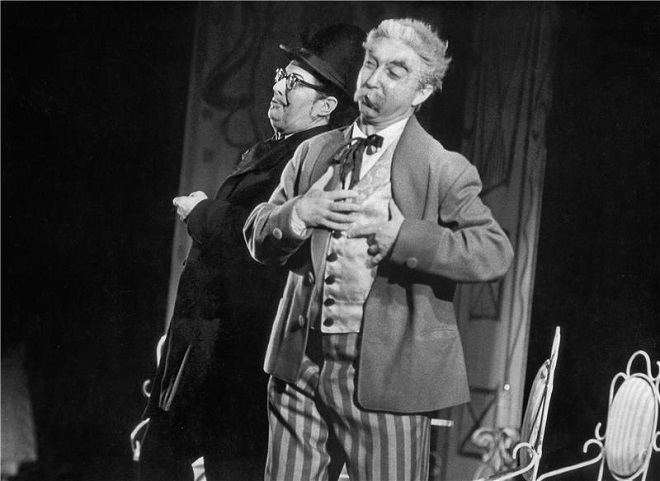 Gaetano Donizetti: Don Pasquale - Zdeněk Otava (Malatesta), Karel Berman (Pasquale) - ND Praha (foto Jaromír Svoboda)