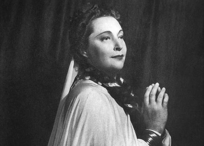 Bedřich Smetana: Libuše - Ludmila Červinková (Libuše) - ND Praha 1953 (Foto jaromír Svoboda)