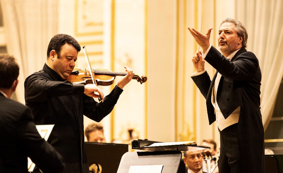 Vadim Gluzman, Daniel Raiskin, Slovenská filharmonie, Otvárací koncert 73. sezóny (zdroj Slovenská filharmonie, foto Peter Brenkus)