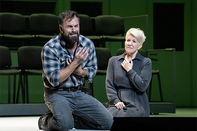 Jake Heggie: Mrtvý muž přichází, Metropolitní opera – Ryan McKinny a Joyce DiDonato (zdroj Aerofilms)