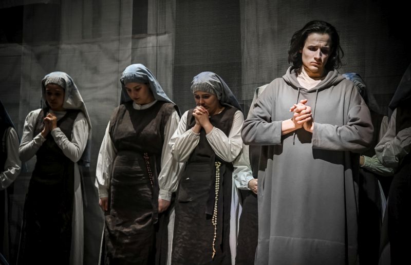Francis Poulenc: Dialogy karmelitek – František Sliž, Komorní opera JAMU (foto Marek Olbrzymek)