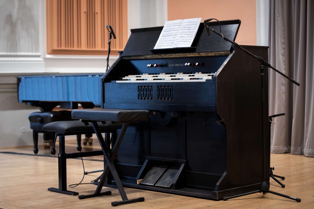 Šestinotónové harmonium(foto Bára Bachanová)