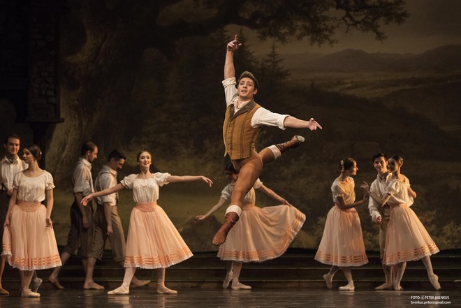 Adolphe Charles Adam: Giselle - Artemyj Pyzhov (Albert) – SND 2016 (foto Peter Brenkus)