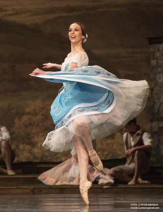 Adolphe Charles Adam: Giselle - Luana Brunetti (Giselle) – SND 2016 (foto Peter Brenkus)