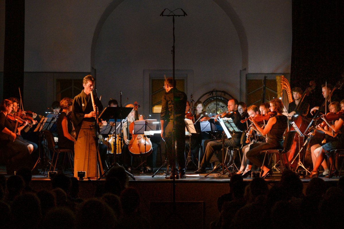 Akihito Obama a Orchestr BERG - International Shakuhachi Festival Prague 2021 (foto ISFP)