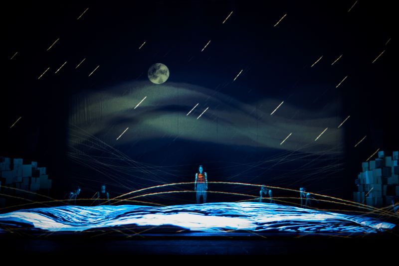 Akram Khan Company: Kniha Džunglí jinak (foto Ambra Vernuccio)
