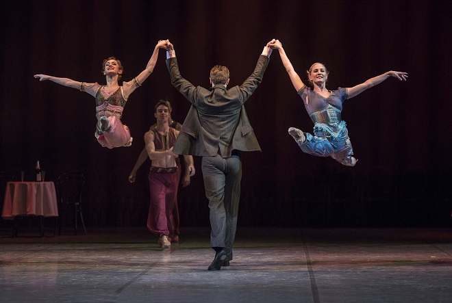 Andrade: Nižinskij - Boh tanca - Alexandrea Shalimova (Tamara Karsavinová), Andrej Szabo (Ďagilev), Chelsea Andrejic (Rubinstein – Zobeide), SND 2015 (foto Peter Brenkus)