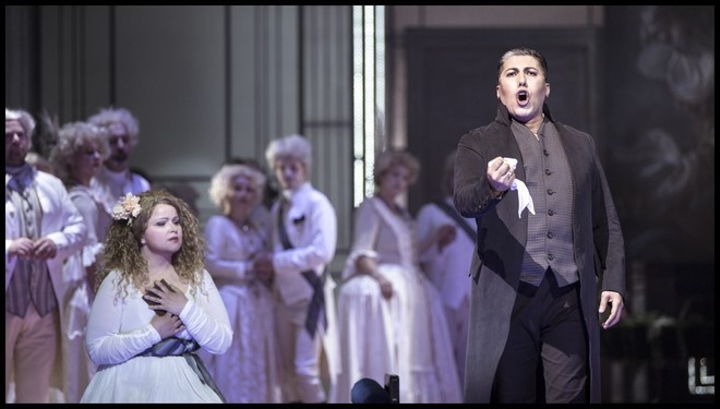 Umberto Giordano: Andrea Chénier – Petra Šimková-Alvarez (Maddalena z Coigny), Hector Sandoval (Andrea Chénier) - ND Praha 2016 (foto Patrik Borecký)
