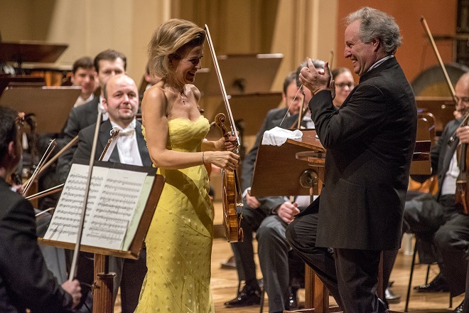 Česká filharmonie - Anne-Sophie Mutter, Manfred Honeck - Praha 27.4.2016 (foto Petr Kadlec)