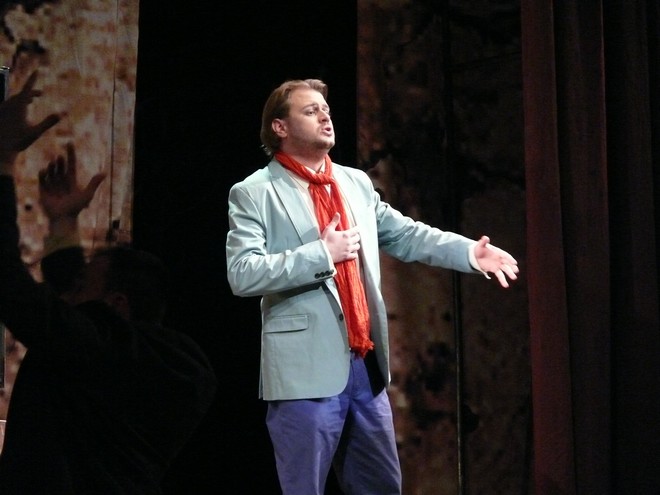 Gioacchino Rossini: Barbier zo Sevilly - Anton Rositsky (Almaviva) - SND Bratislava 2015 (foto SND/Alena Klenkova)