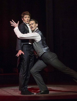 Nižinskij - Boh tanca - choreografia Daniel de Andrade - Artemyj Pyzhov (Nižinskij), Andrej Szabo (Ďagilev) - SND 2015 (foto Peter Brenkus)
