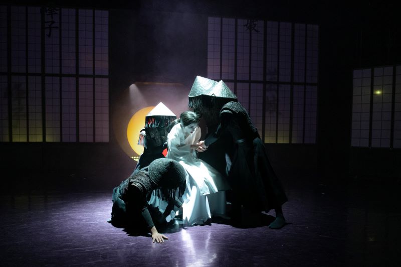 Balet DJKT Plzeň – Geiko (Luisa Isenring, foto Irena Štěrbová)