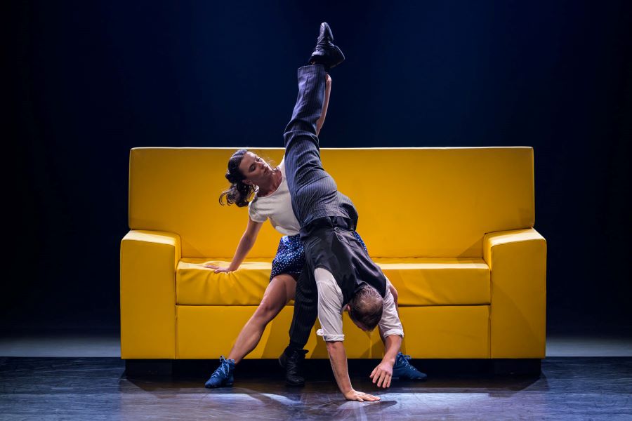 Balet NDM – Sofa (inscenace ČISTÁ RADOSTance, foto Serghei Gherciu)