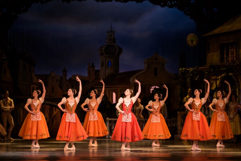 Balet Národího divadla – Coppélia (foto Serghei Gherciu)