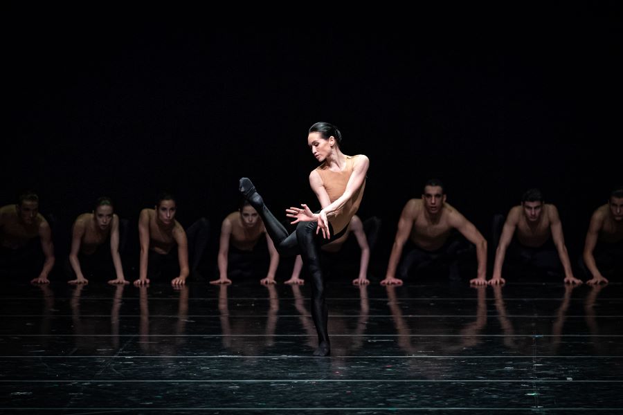 Balet SND – Bolero X (Olga Chelapnova, foto Juraj Žilinčár)
