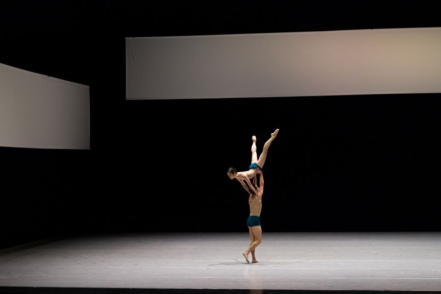 Balet SND – Entropy (Nozomi Miura a Jean-Michel Reuter, foto Juraj Žilinčár)