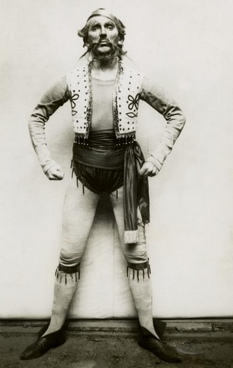 Bedřich Smetana: Prodaná nevěsta - Karel Hruška (Komediant) - ND Praha 27.5.1923 (foto archiv ND Praha/Karel Váňa)