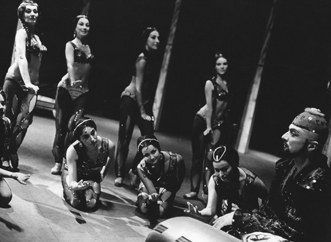 Boris Asafjev: Bachčisarajská fontána - choreografie Gustav Voborník - Státní divadlo Zdeňka Nejedlého Ústí nad Labem 1967 (foto vis.idu.cz/Miroslav Tůma)