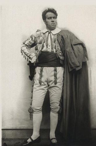G. Bizet: Carmen - Václav Novák (Escamillo) - ND Praha 1900 (foto archiv ND Praha)
