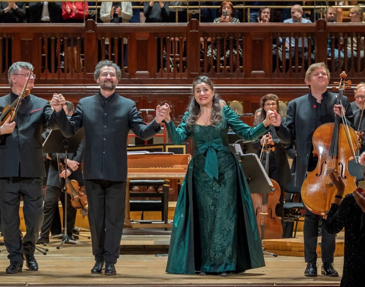 Cecilia Bartoli: Farinelli a jeho současníci, 7. května 2023 – Gianluca Capuano, Cecilia Bartoli, Les Musiciens du Prince (foto Petr Dyrc)