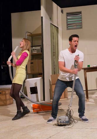 E.Humperdinck: Hänsel und Gretel - Viktorija Bakan (Gretel), Jake Arditti (Hänsel) - Kammeroper Wien (foto Kammeroper Wien)