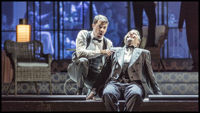 Charles Gounod: Romeo a Julie (Roméo et Juliette) - Jiří Brückler (Mercutio), Martin Šrejma (Romeo) - ND Praha 2016 (foto Patrik Borecký)