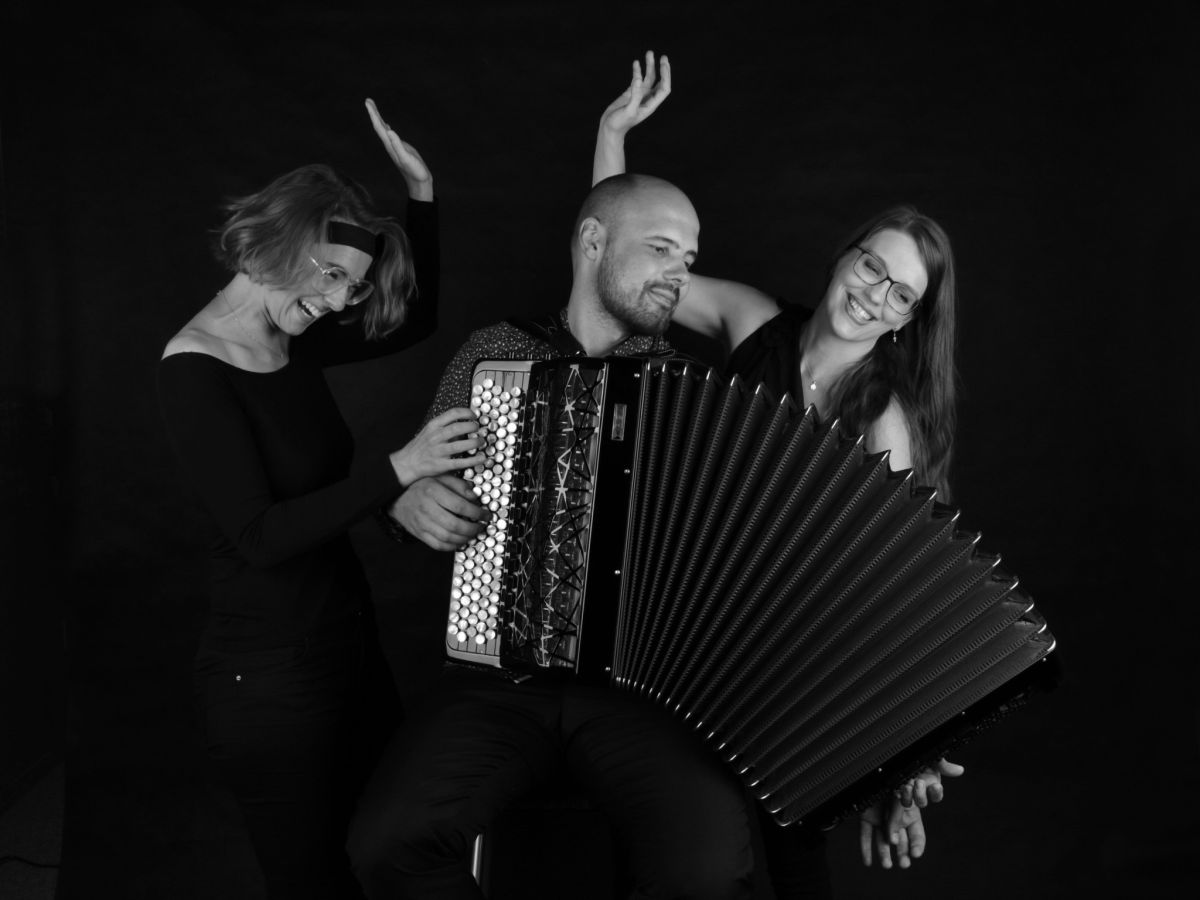 Check Accordion Trio (zdroj Check Accordion Trio)