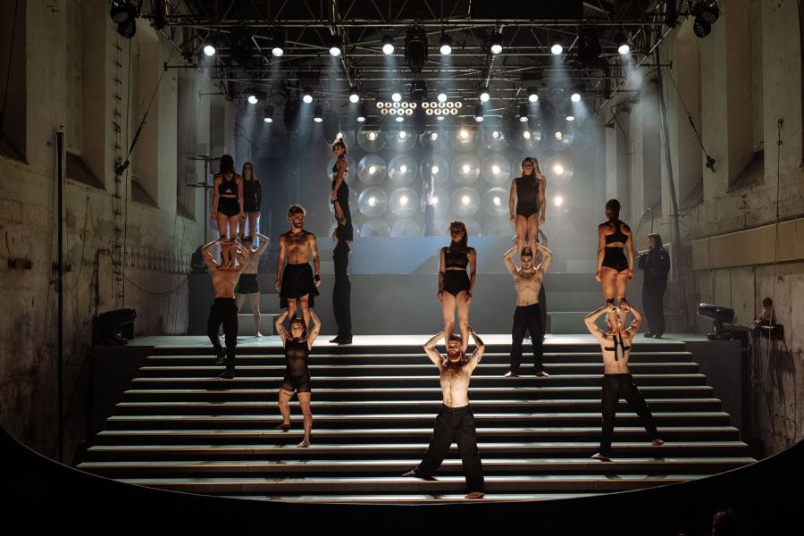 Cirk La Putyka – R. I. E. (foto Lukáš Bíba)